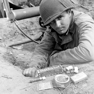 Illustration for article titled LIFE unveils unpublished photos of Allied troops fighting in Italy